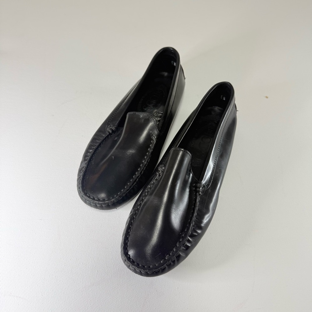 Tod’s Black Leather Gommino Loafers - IT 5.5 (Fits US 6.5-7)